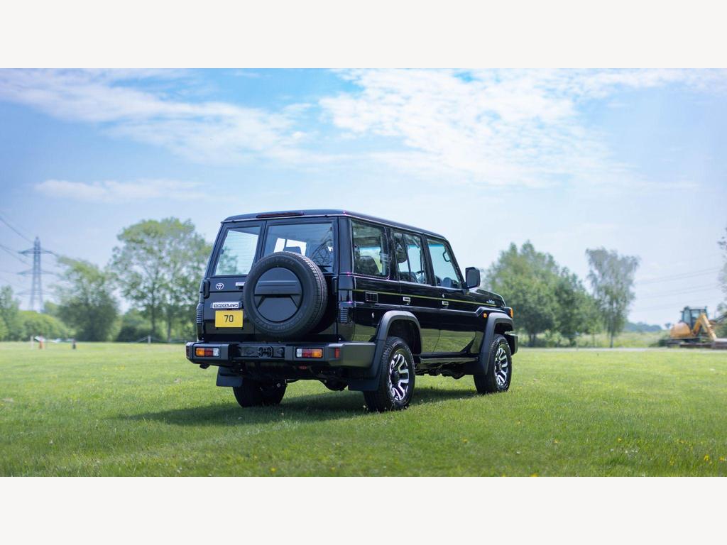 Toyota Land Cruiser - Image 34