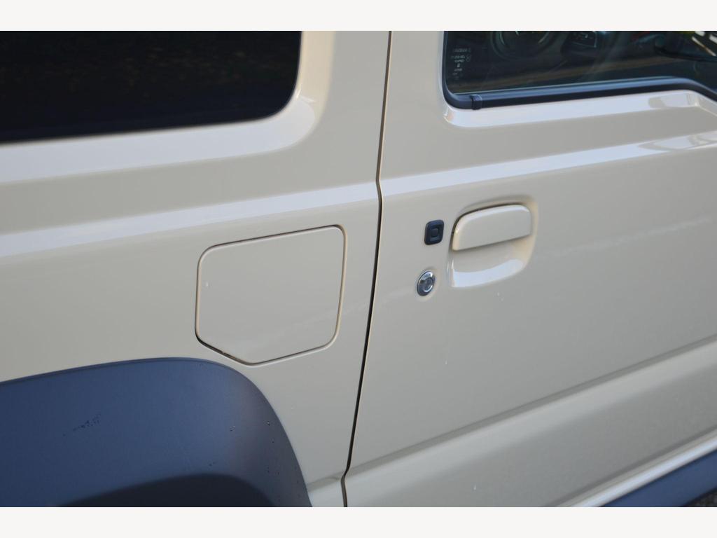 Suzuki Jimny - Image 12