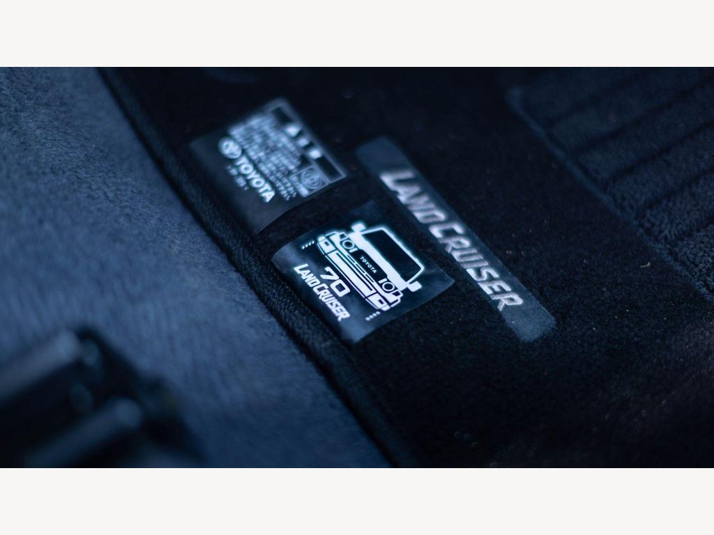 Toyota Land Cruiser - Image 53