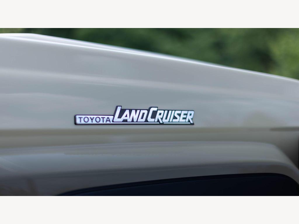 Toyota Land Cruiser - Image 98