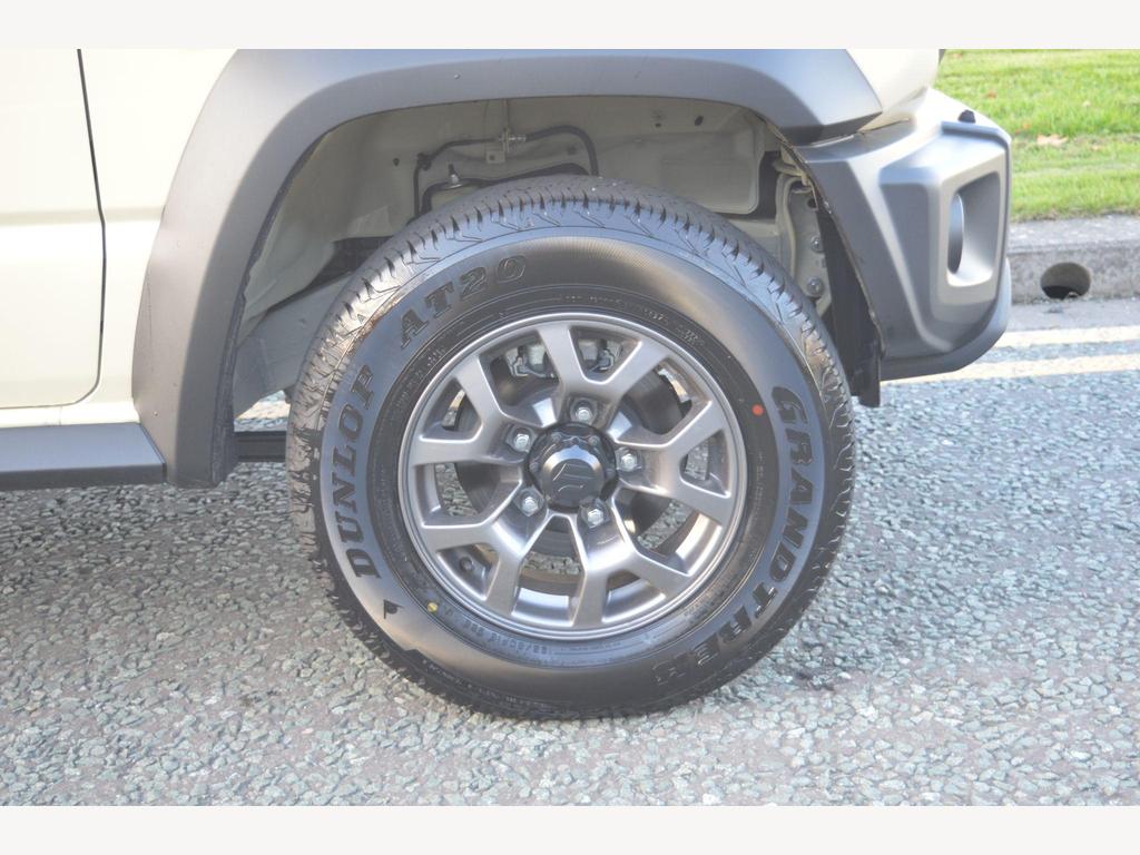 Suzuki Jimny - Image 17