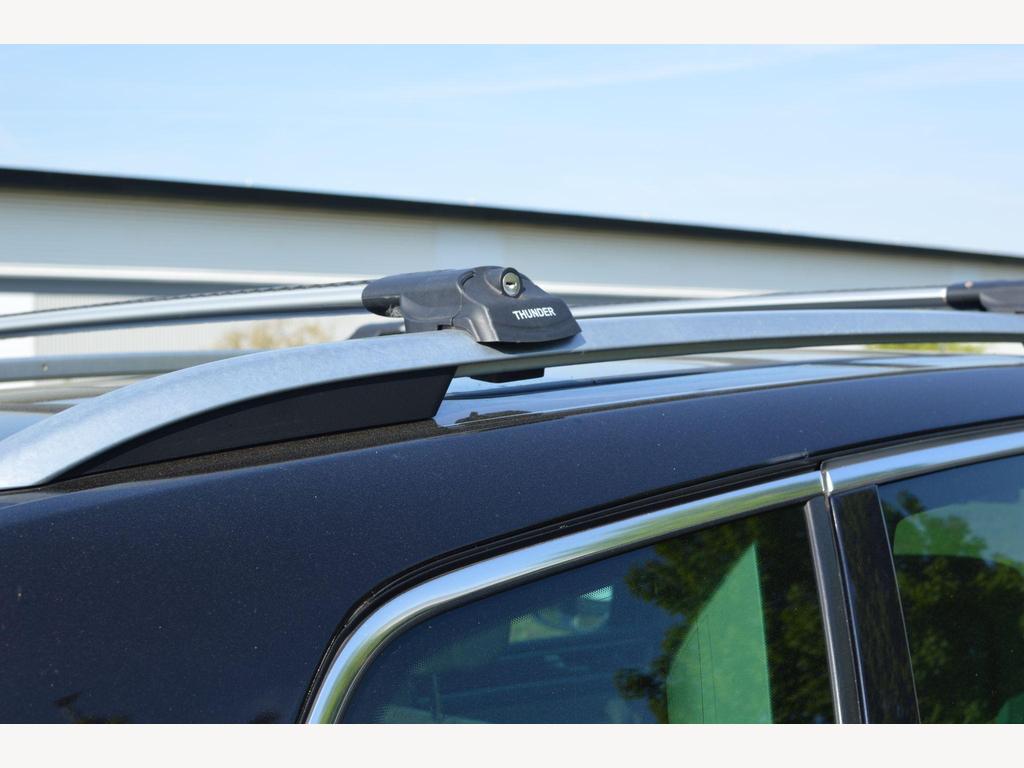 Volkswagen Touareg - Image 37