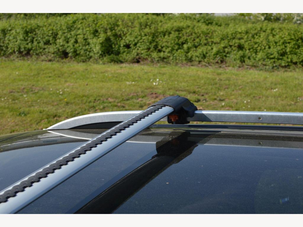 Volkswagen Touareg - Image 38