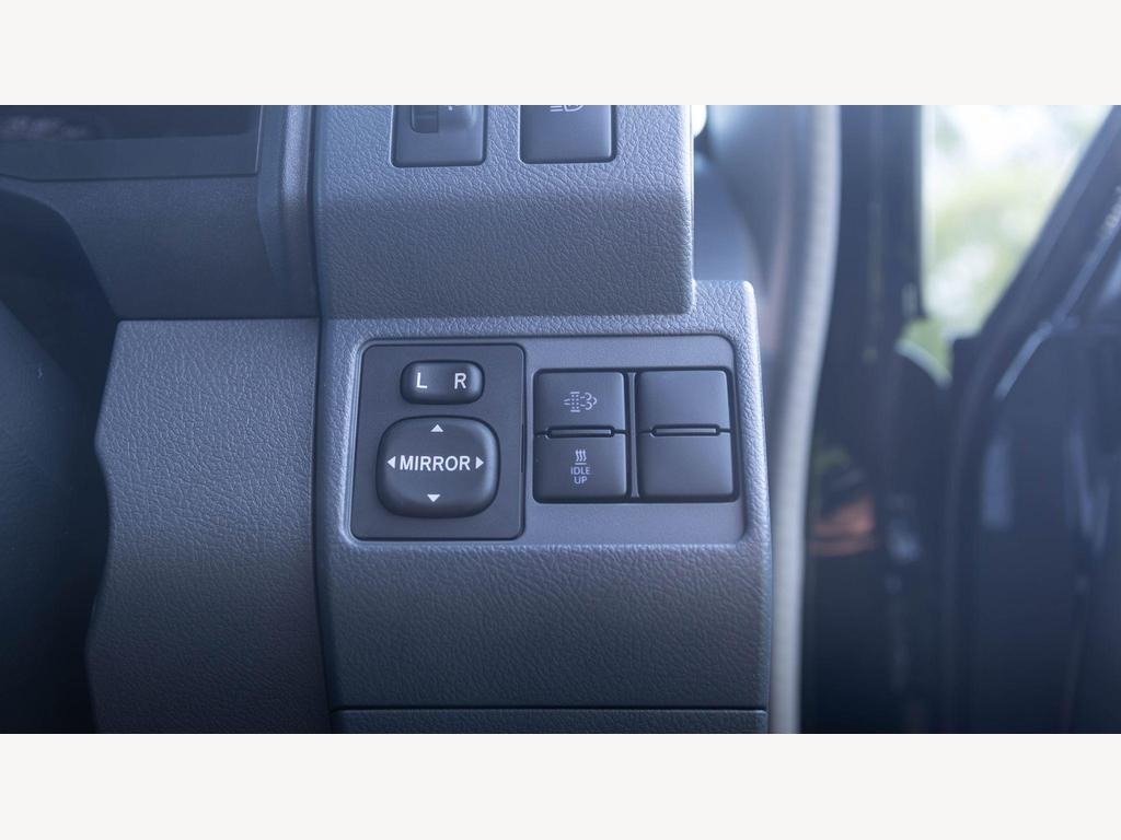 Toyota Land Cruiser - Image 48