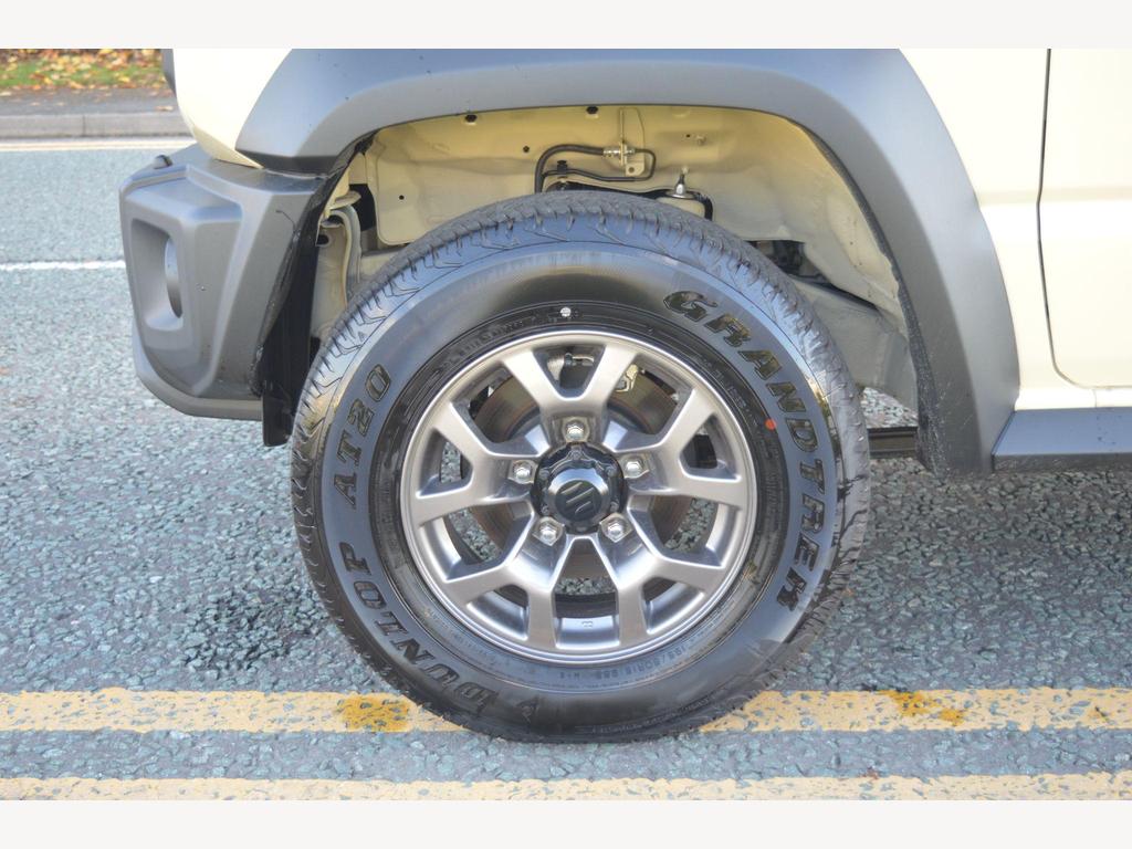 Suzuki Jimny - Image 18