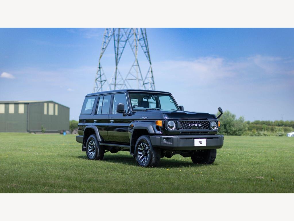Toyota Land Cruiser - Image 6