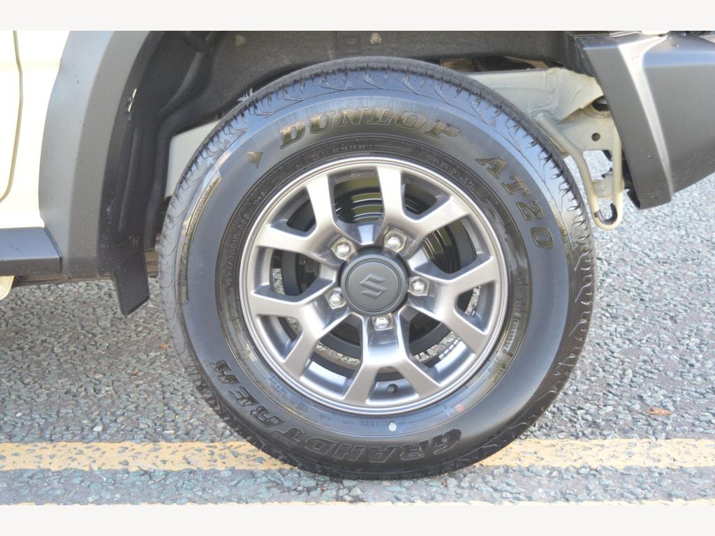 Suzuki Jimny - Image 16