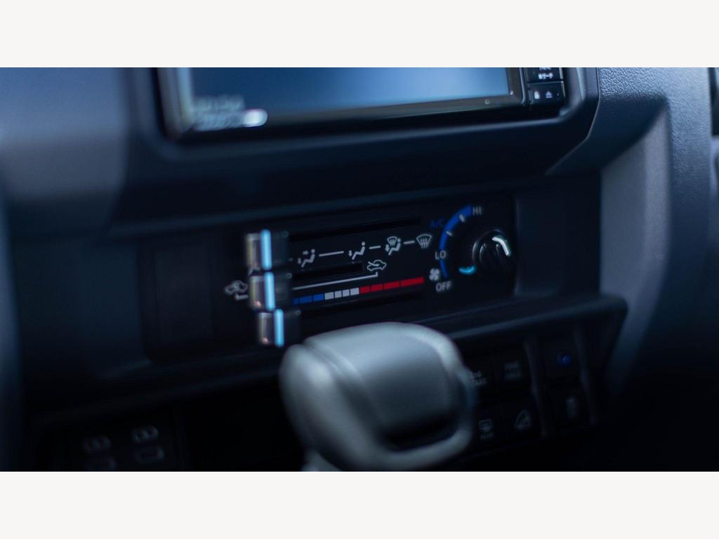 Toyota Land Cruiser - Image 82