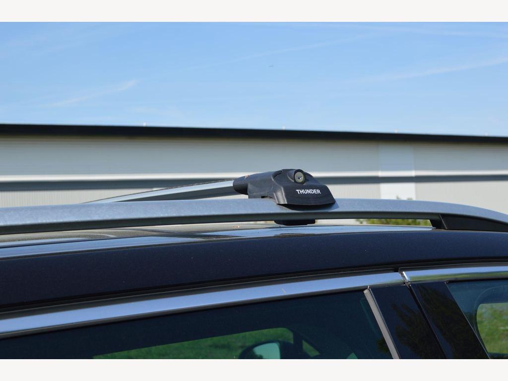Volkswagen Touareg - Image 40