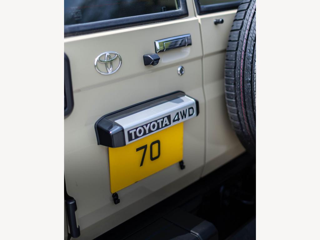 Toyota Land Cruiser - Image 51