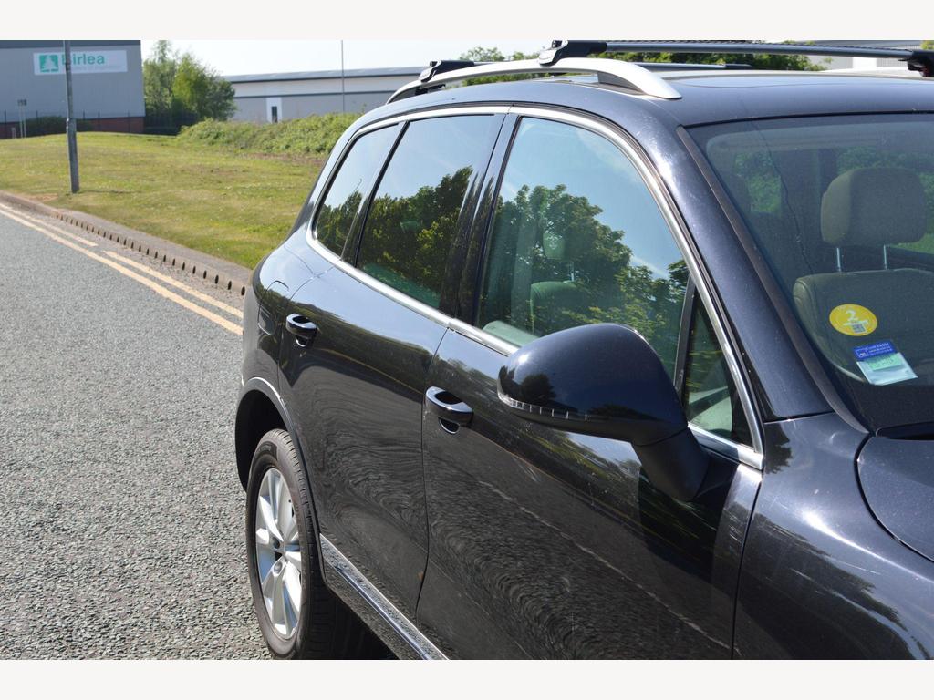 Volkswagen Touareg - Image 33